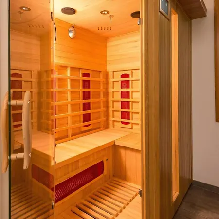 Mit Aussenpool, Sauna Und Fitnessbereich * Donaueschingen